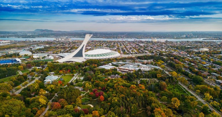 Vue aérienne de Montréal pour rapport annuel et assemblée générale